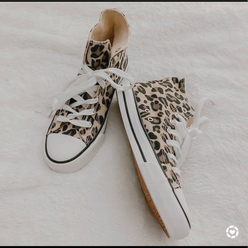 Like new leopard high tops!